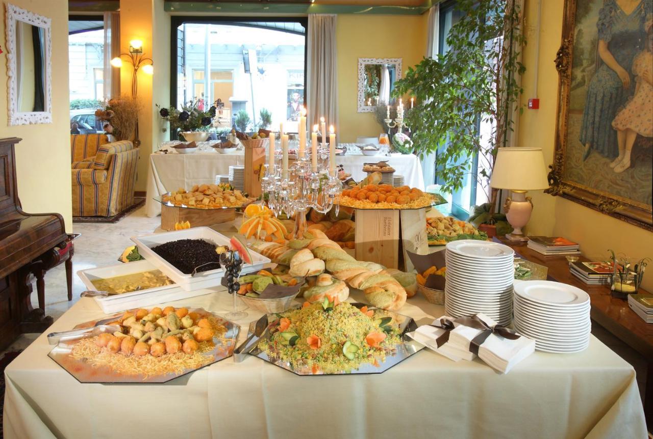 Hotel Ambrosiano مونتيكاتيني تيرمي المظهر الخارجي الصورة