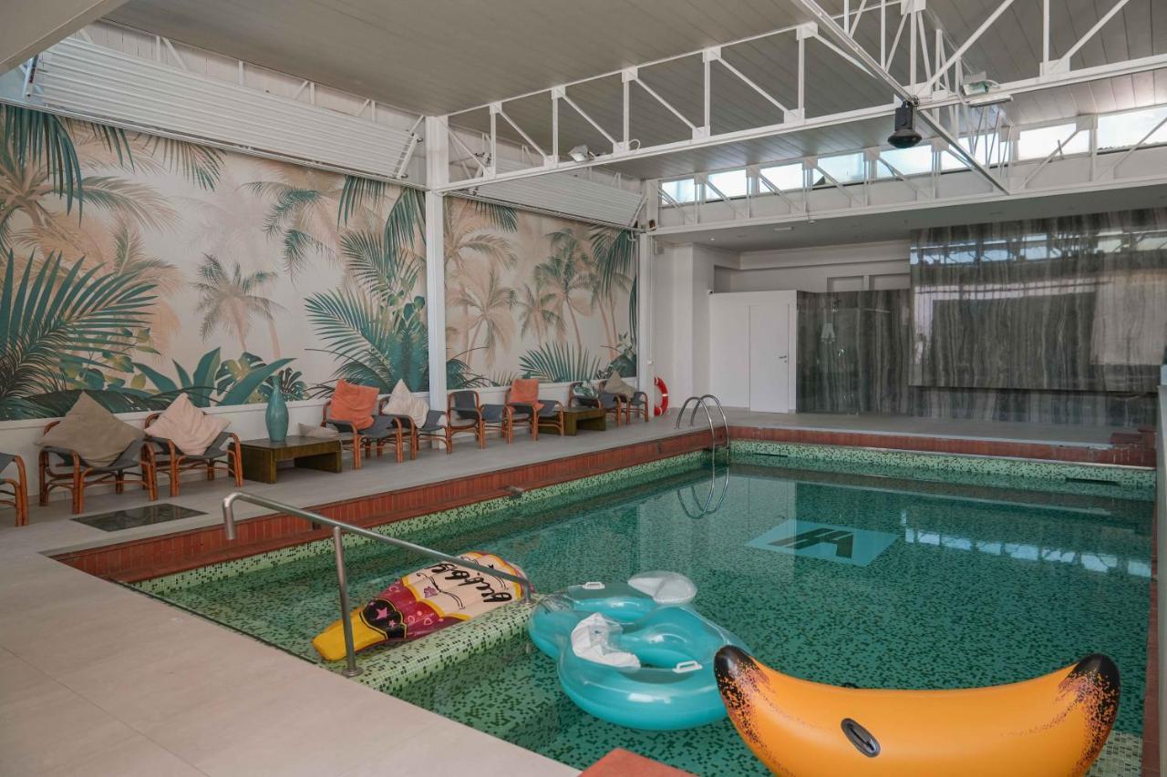 Hotel Ambrosiano مونتيكاتيني تيرمي المظهر الخارجي الصورة
