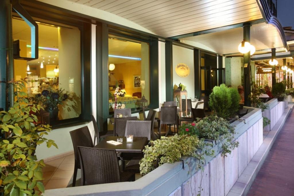 Hotel Ambrosiano مونتيكاتيني تيرمي المظهر الخارجي الصورة